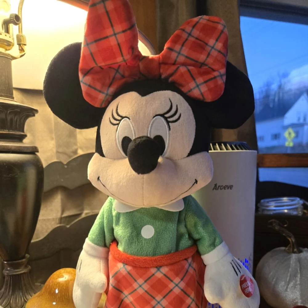 Jingle Bells Minnie Mouse - Picture 1 of 7